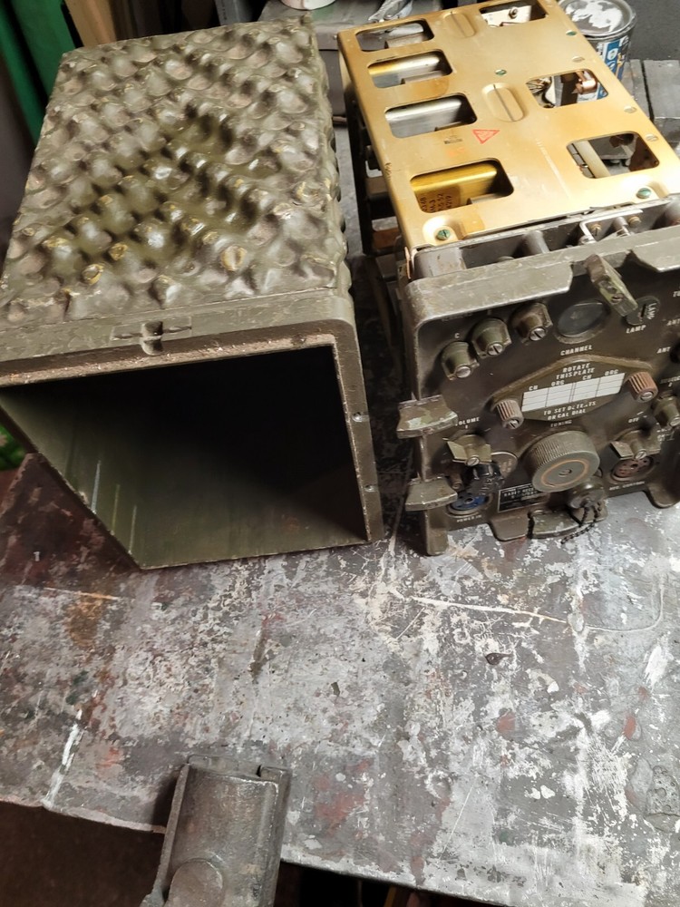 Korean war radio receiver 110RT/GRC