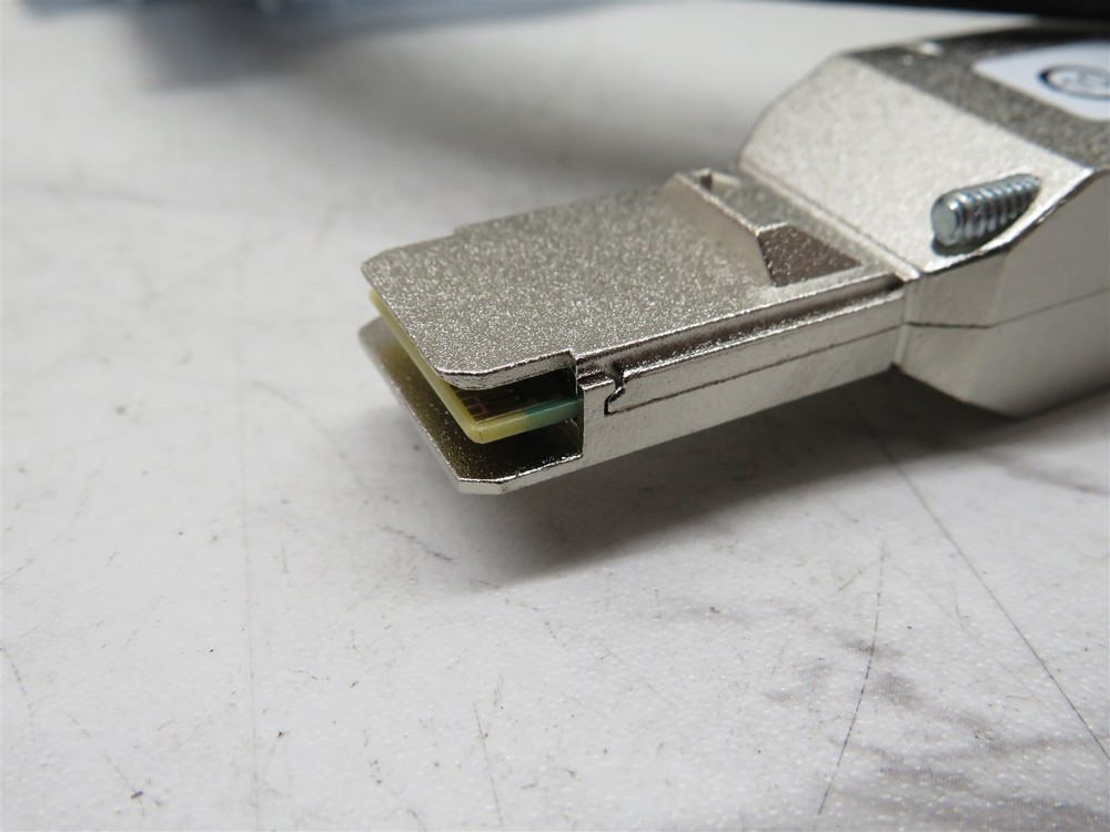 Open Box Genuine Cisco STACK-T2-3M STACKING CABLE 800-40807-01