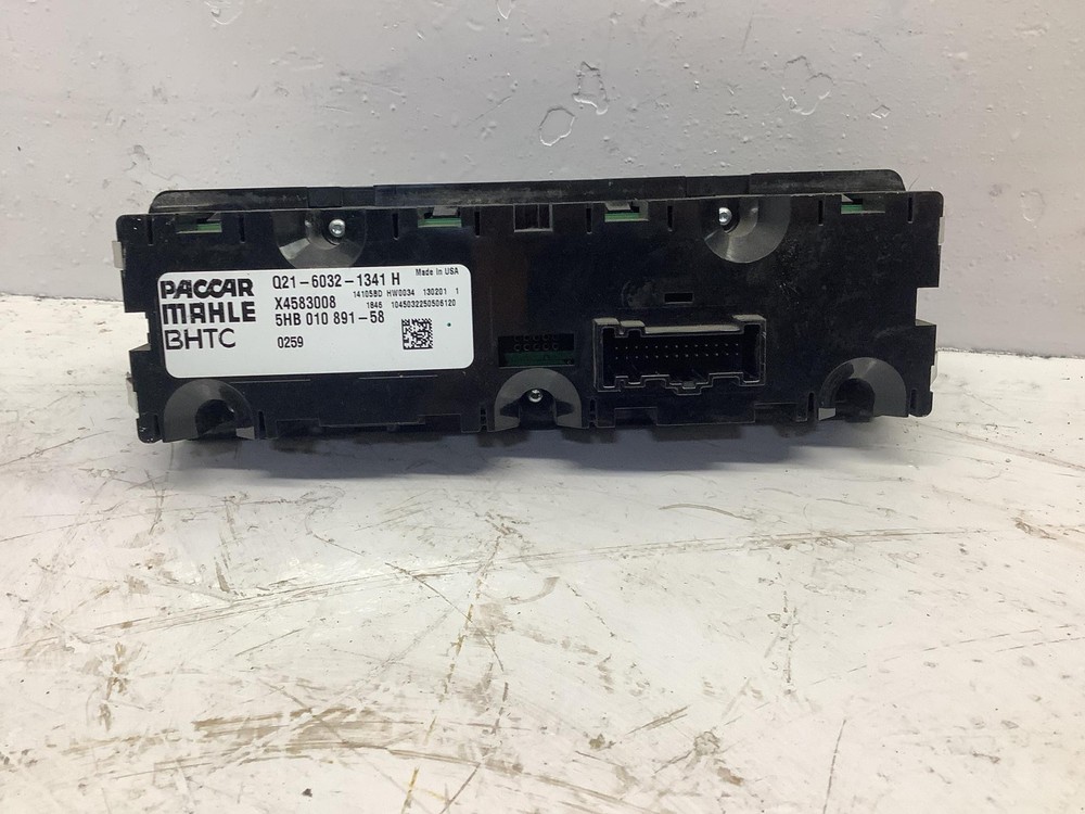 2013-2017 Peterbilt 579 Heater A/C Temperature Controls - Used
