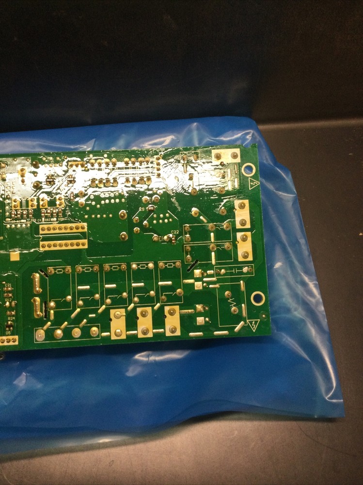 NEW, CARRIER, 2013857A0001, MAIN CONTROL BOARD. (28F-2)