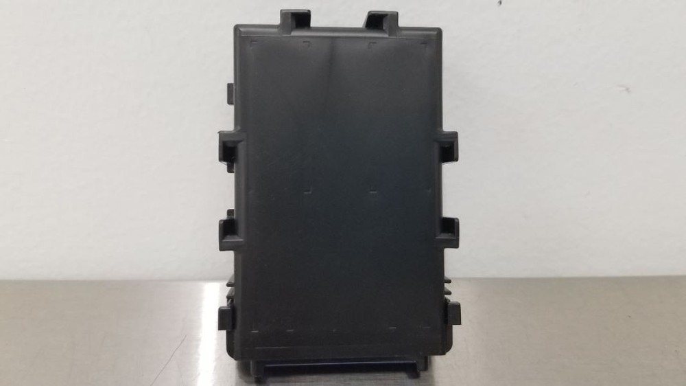 18 LEXUS LS500 NETWORK GATEWAY CONTROL MODULE 8911150110