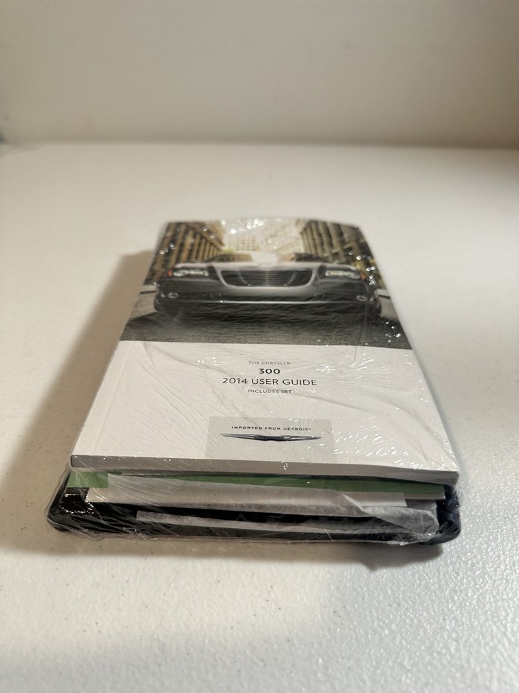 2014 Chrysler 300 Owners Manual Set New