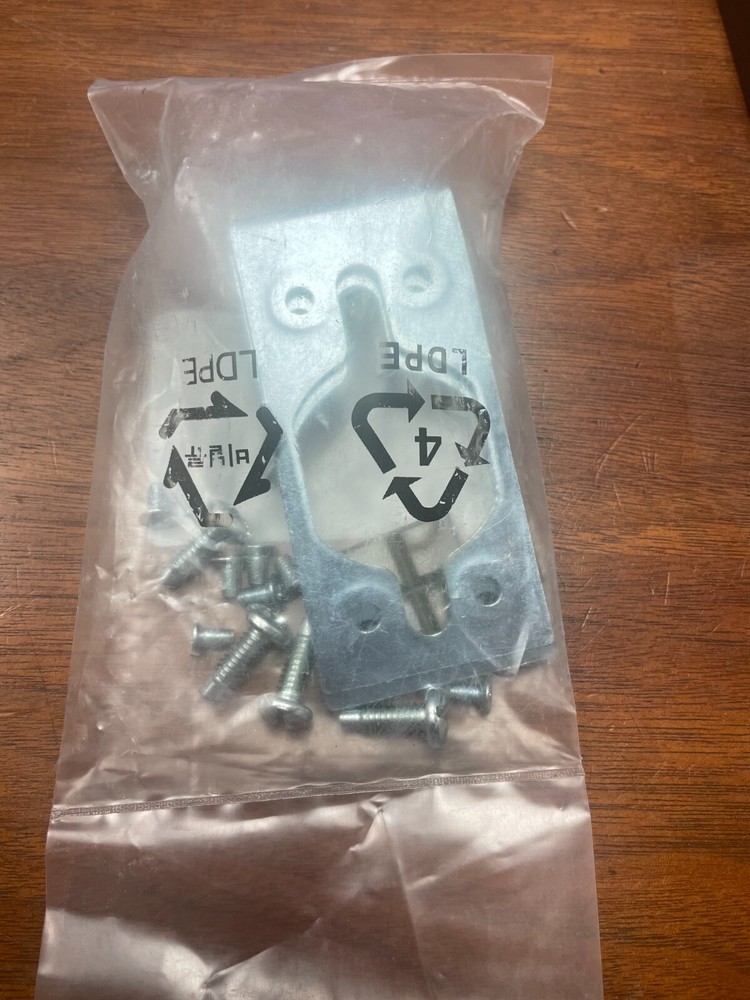 New HP switch documents with ears & screws