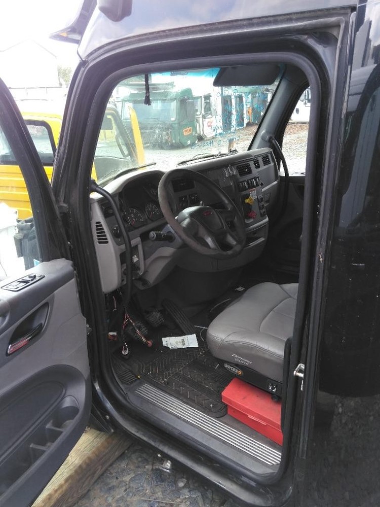 Replaces 2015 PETERBILT 579 CAB , MD