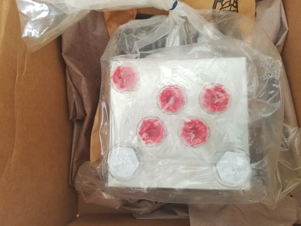 Bobcat 7028844 Valve, 2N AUX (E85)