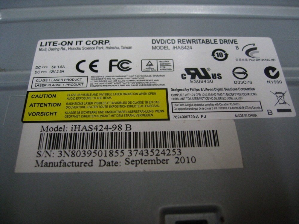Lite-On Desktop DVD/CD Rewritable Drive Model iHAS424-98 B