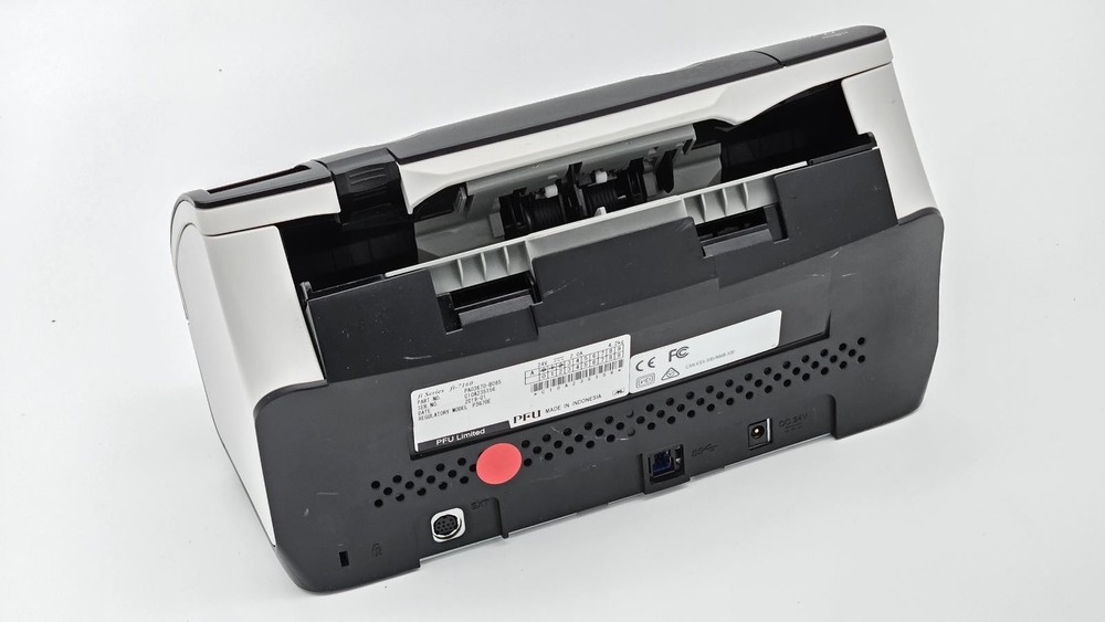 Fujitsu fi-7160 Document Scanner / Scan Count 1045