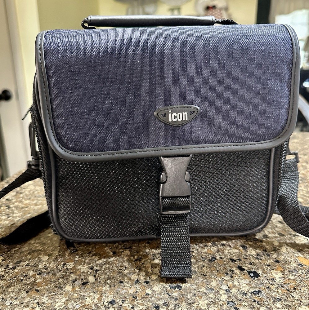 ICON, CARRYING CASE FOR PORTABLE DVD PLAYER