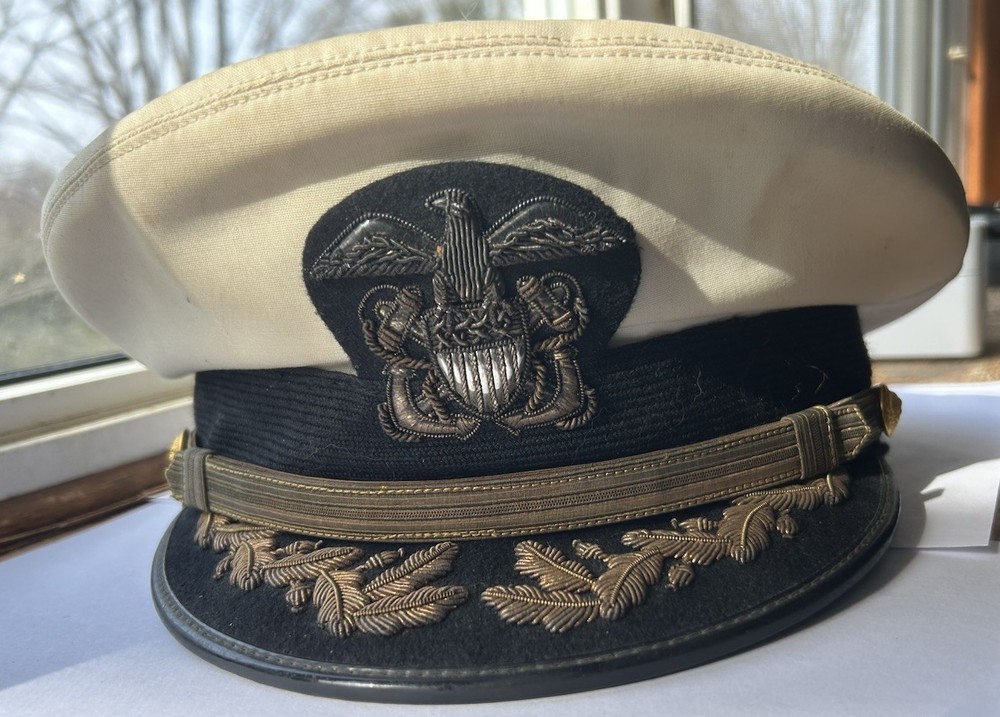 WWII Era USN Officer's Oak-leaf Visor Cap Size 7  1/2.