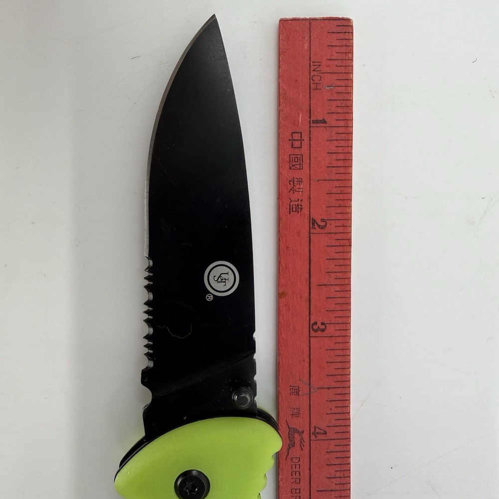 UST - Ultimate Survival Technologies UST Folder 3.5 Glo Folding Pocket Knife