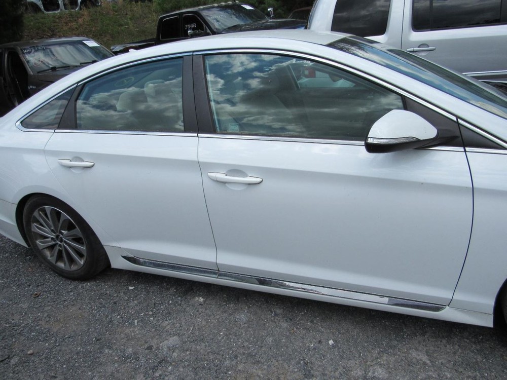 SONATA 2015 Glove Box 1047196