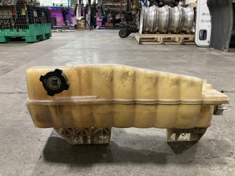 2012-2022 Peterbilt 579 Radiator Overflow Bottle - Used