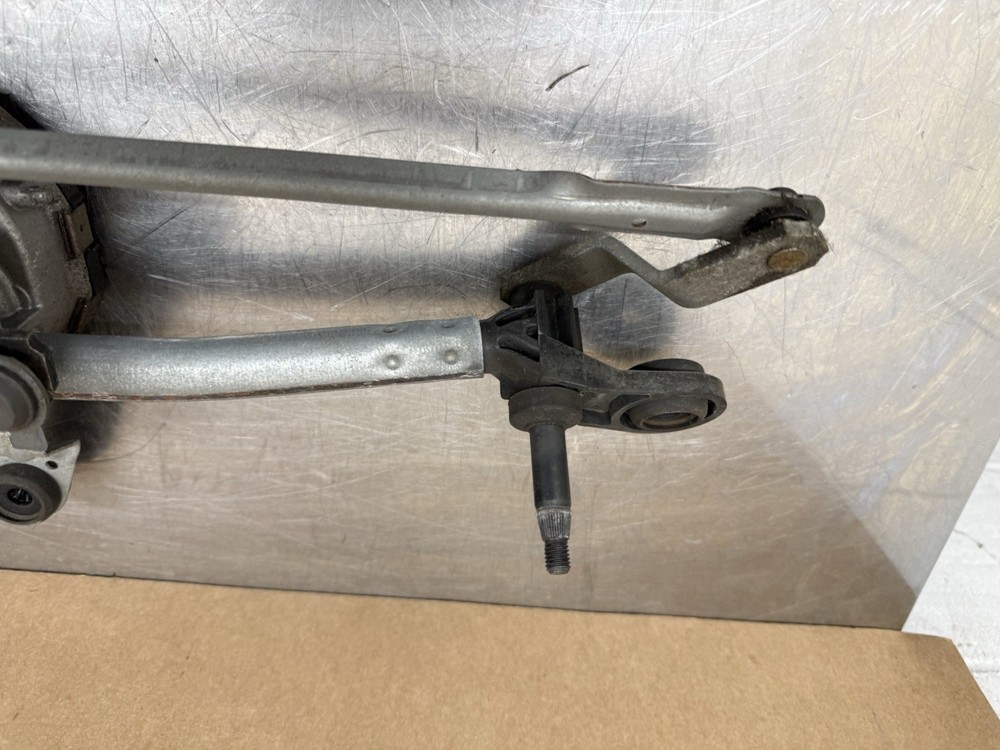 Audi RS3 8V Front Windscreen Wiper Motor 8V2955119A