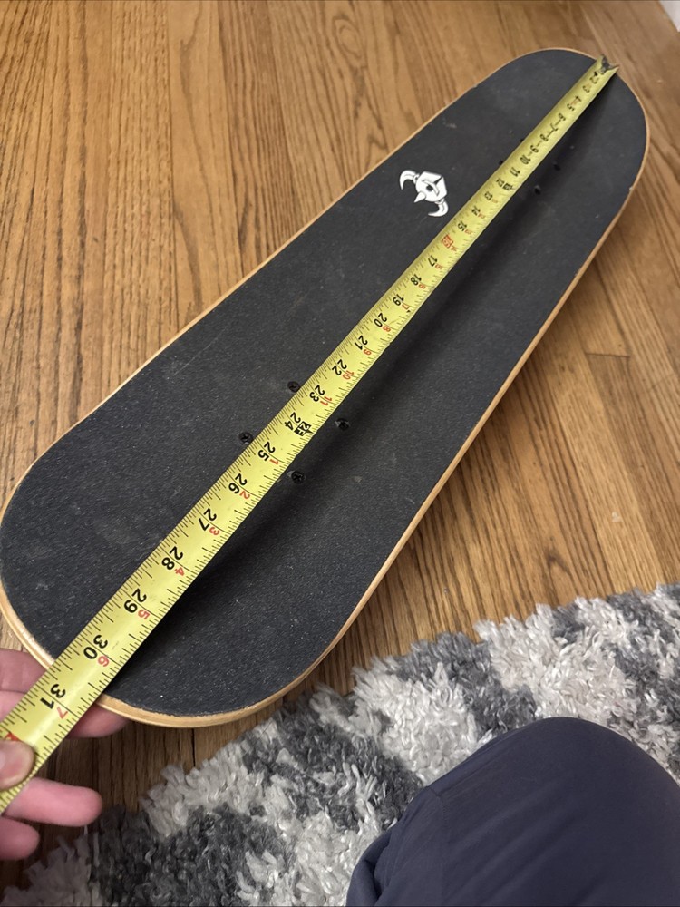 Darkstar Skateboard Complete - Skull (7 3/4") Black EUC
