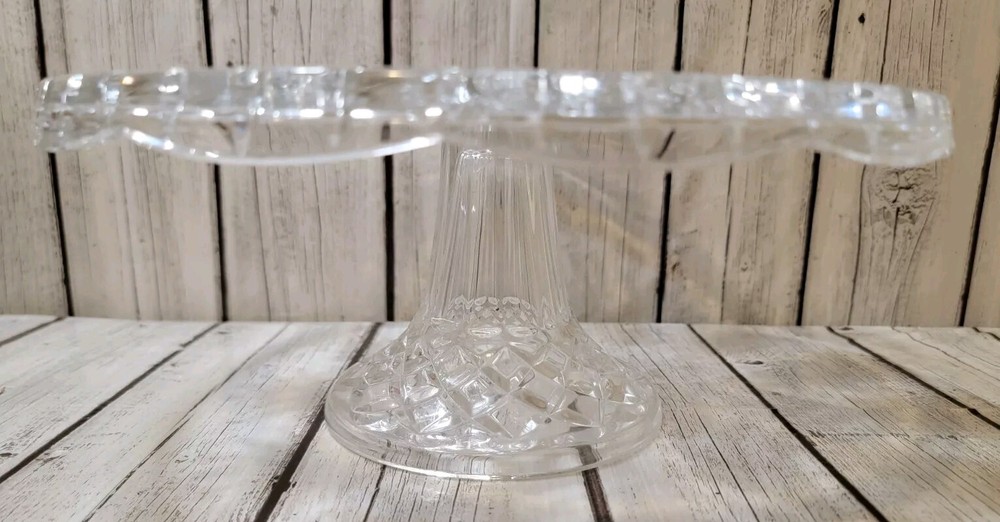 Vintage Fostoria Leaf Pattern Round Cake Pie Stand