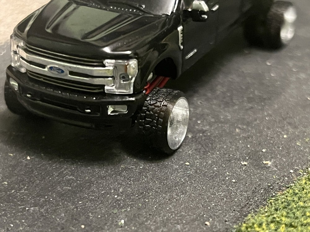 1/64 26” Dually Wheels V10