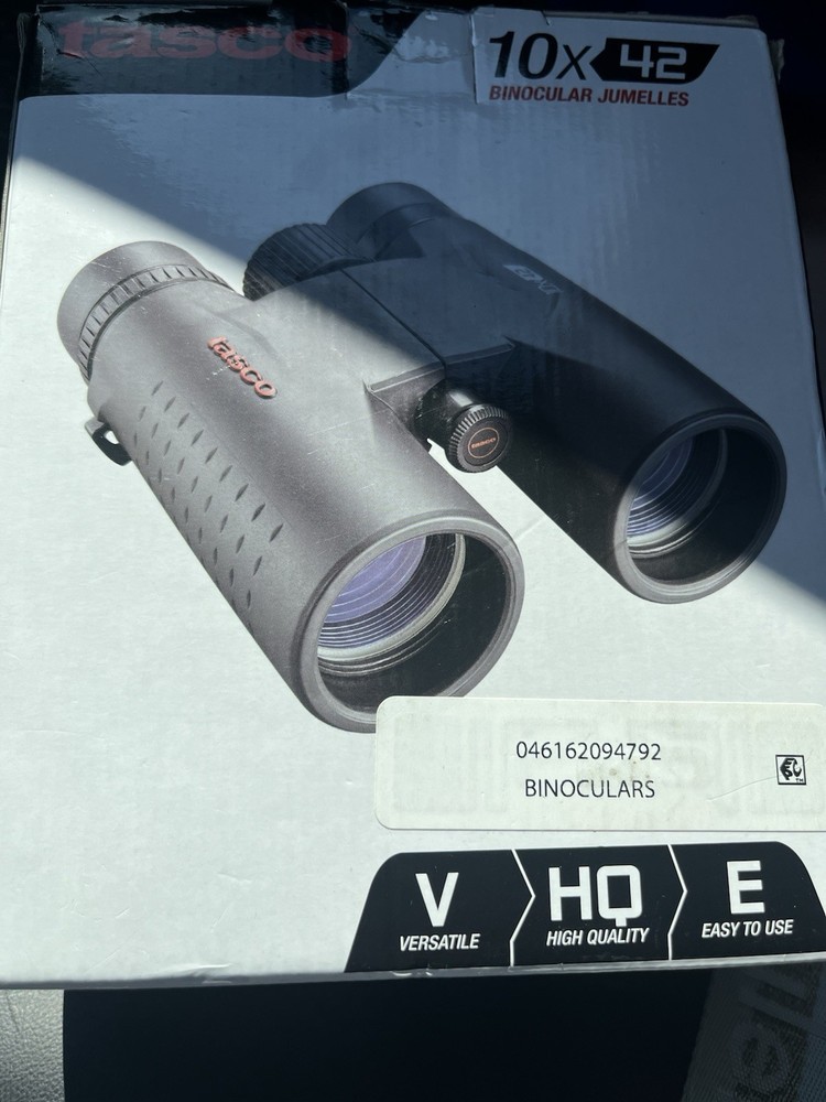 Binoculares Tasco Essentials 10x42.
