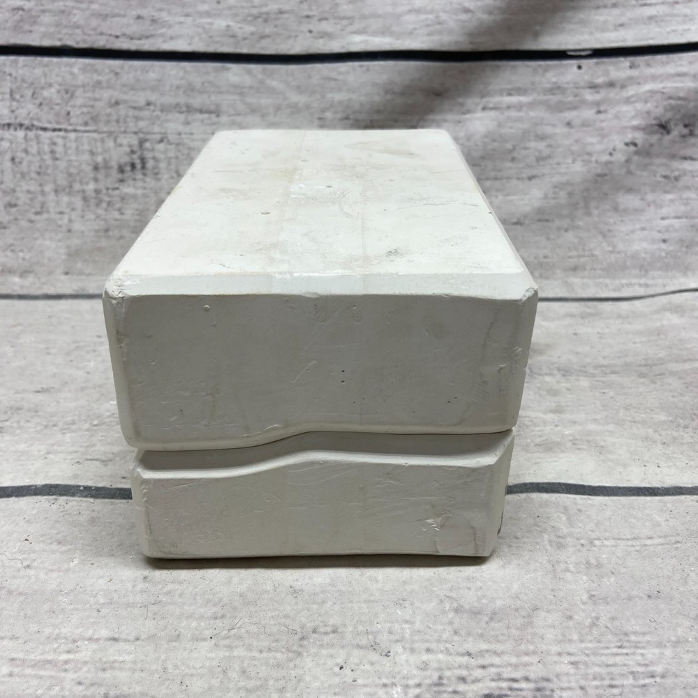 Weaver Mold Ceramic Casting Mold Bunny Eating Lettuce #56