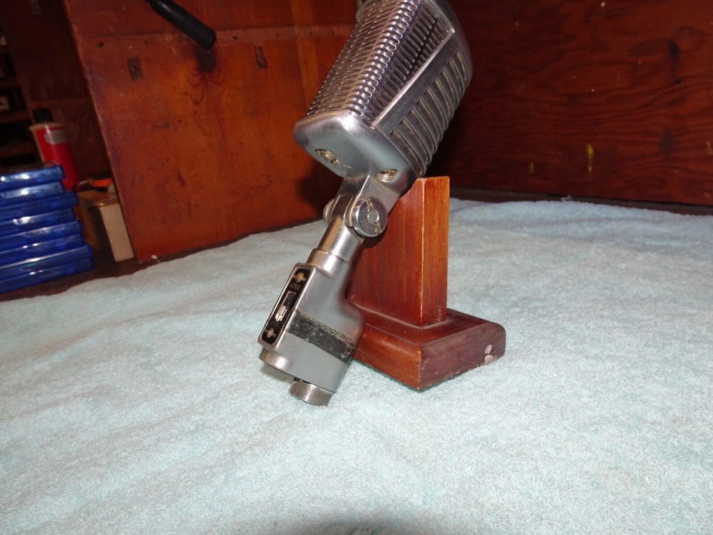 ASTATIC 77L DYNAMIC MICROPHONE Not Tested.