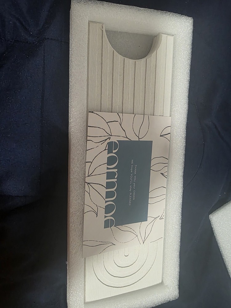 earmae Transfer Board White Grooved Surface Cut-Out Foam Padding