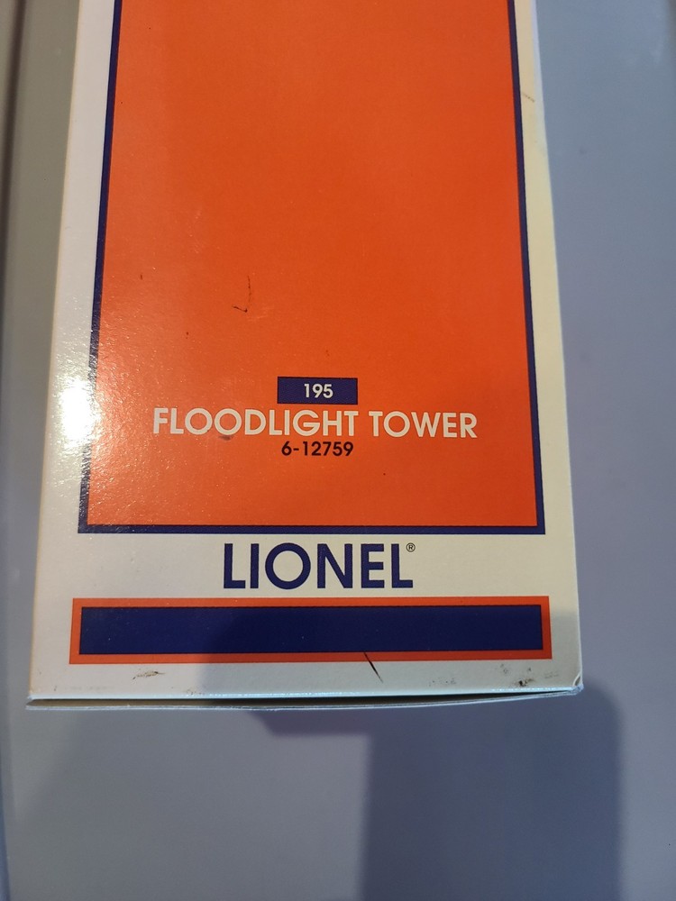 Lionel 195 floodlight tower. New. Open box.