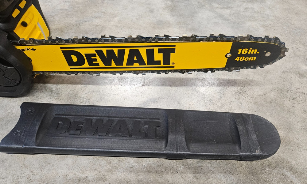 DeWalt 60V FLEXVOLT 16" Cordless Chainsaw Model# DCCS670 Bare Tool