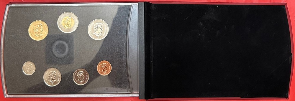 2007 Canada Specimen Set Plus COA & Box