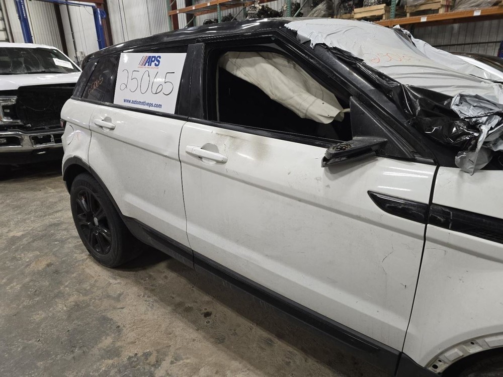 Radiator Core Support Fits 12-19 EVOQUE 1545663
