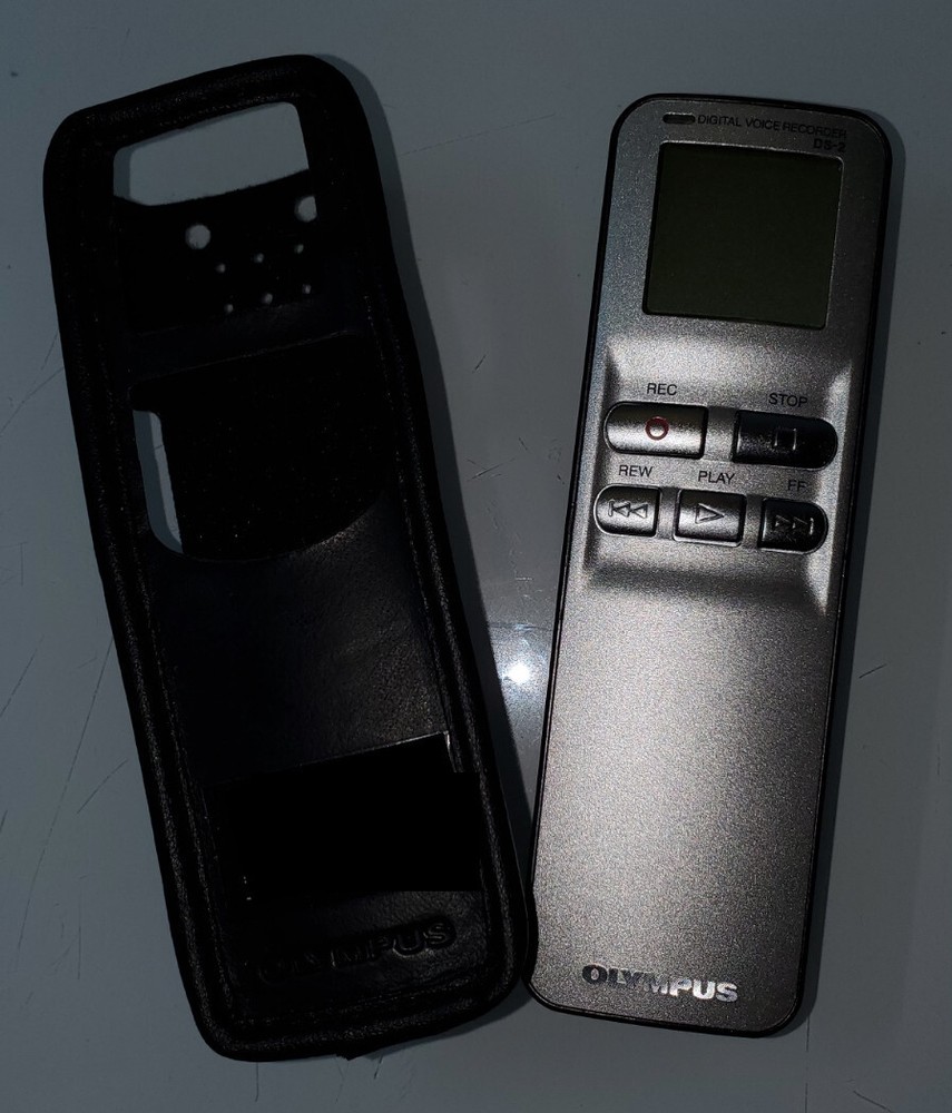 Handheld Digital Voice Recorder with Case Olympus DS-2 - TESTED + WORKING