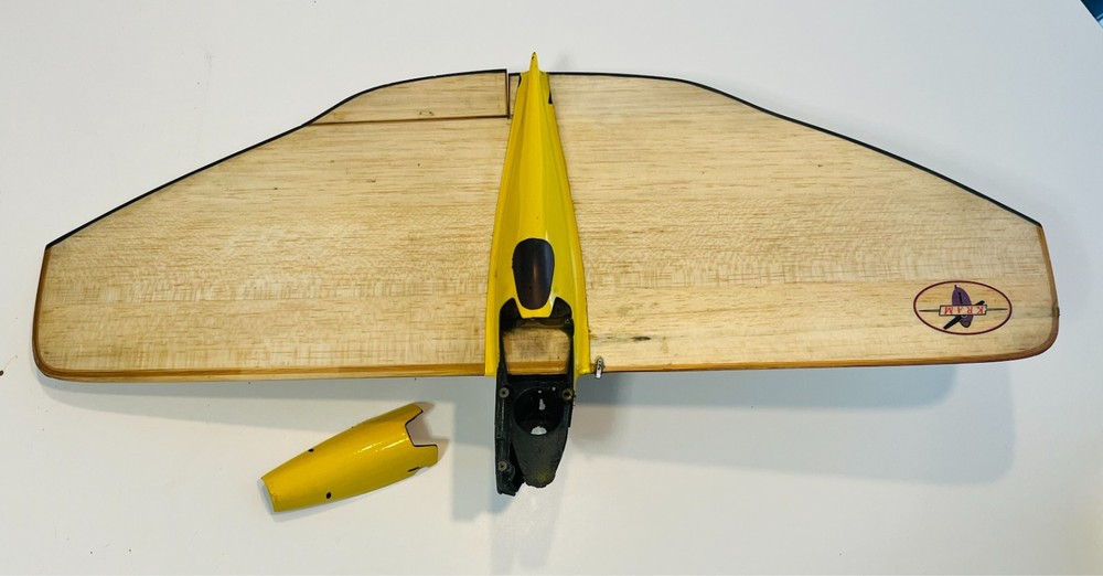 Control Line Team Race (F2C) Kram fuselage 2 Halves for Learner Engine