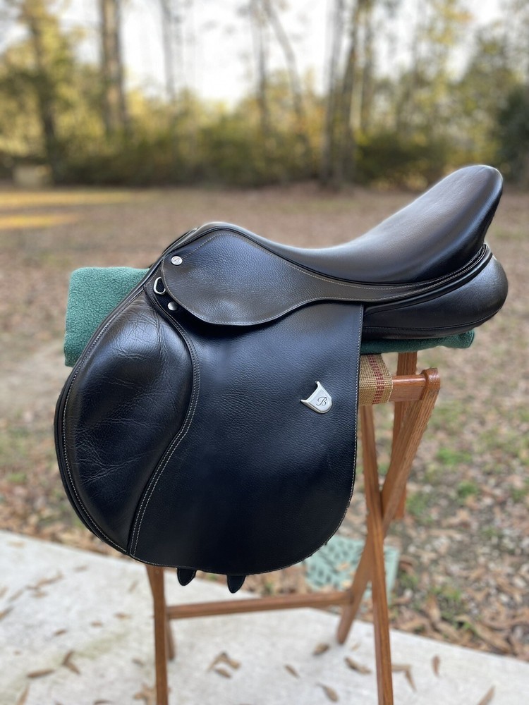 Bates Elevation DS Jump English Saddle 17.5”