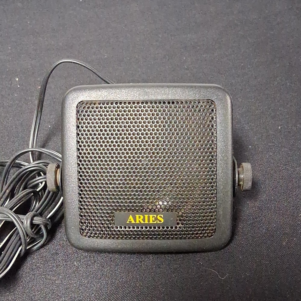 Aries 3" Wedge External CBRadio Speaker. Bracket 1/8" Mono Plug