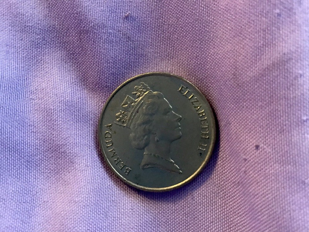 1994 Authentic Bermuda Elizabeth II 25 Cent Piece