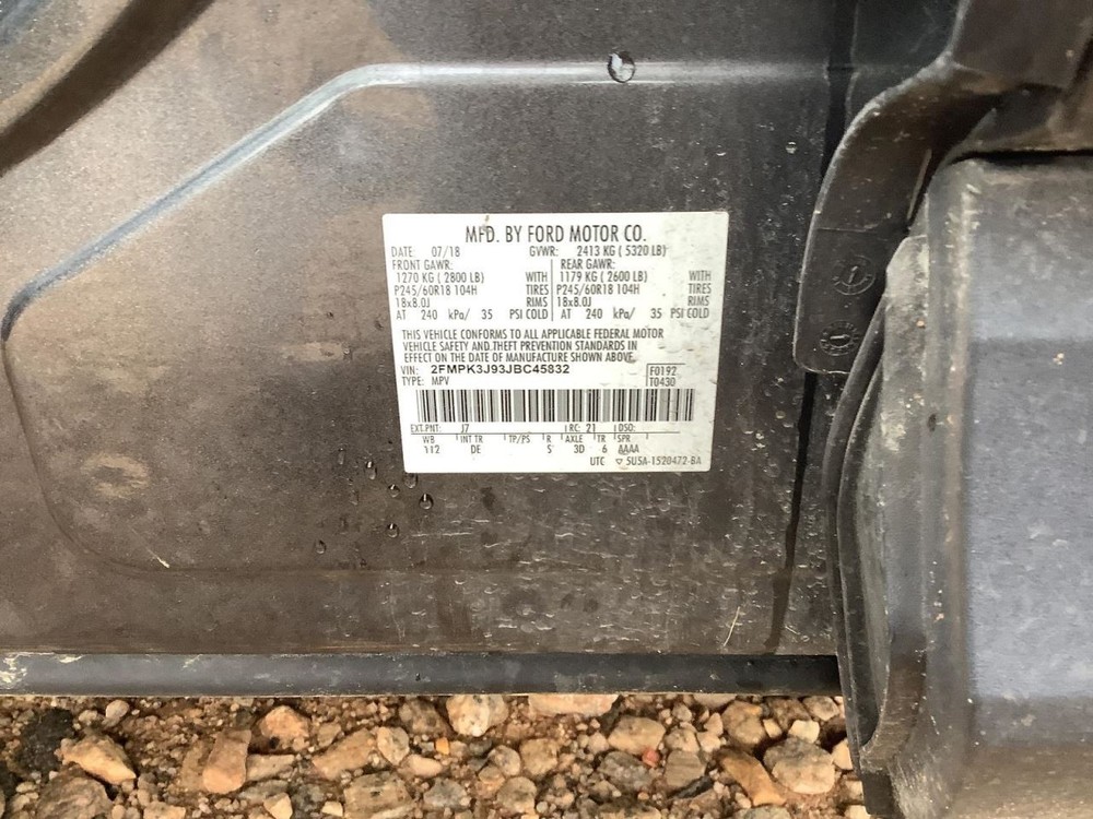 EDGE 2018 Glove Box 4725743