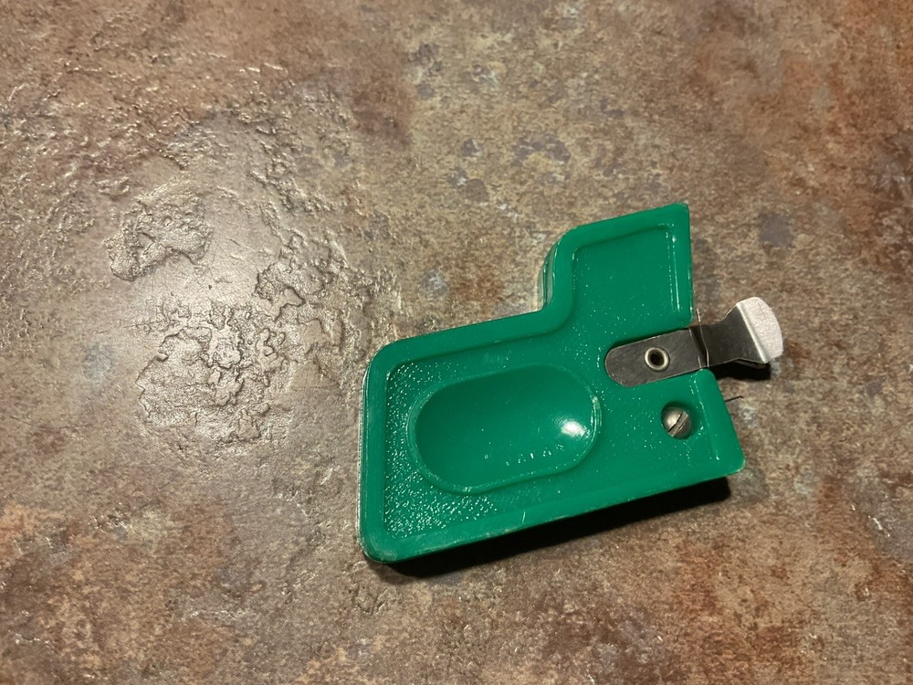 Vintage ARDEE needle threader used