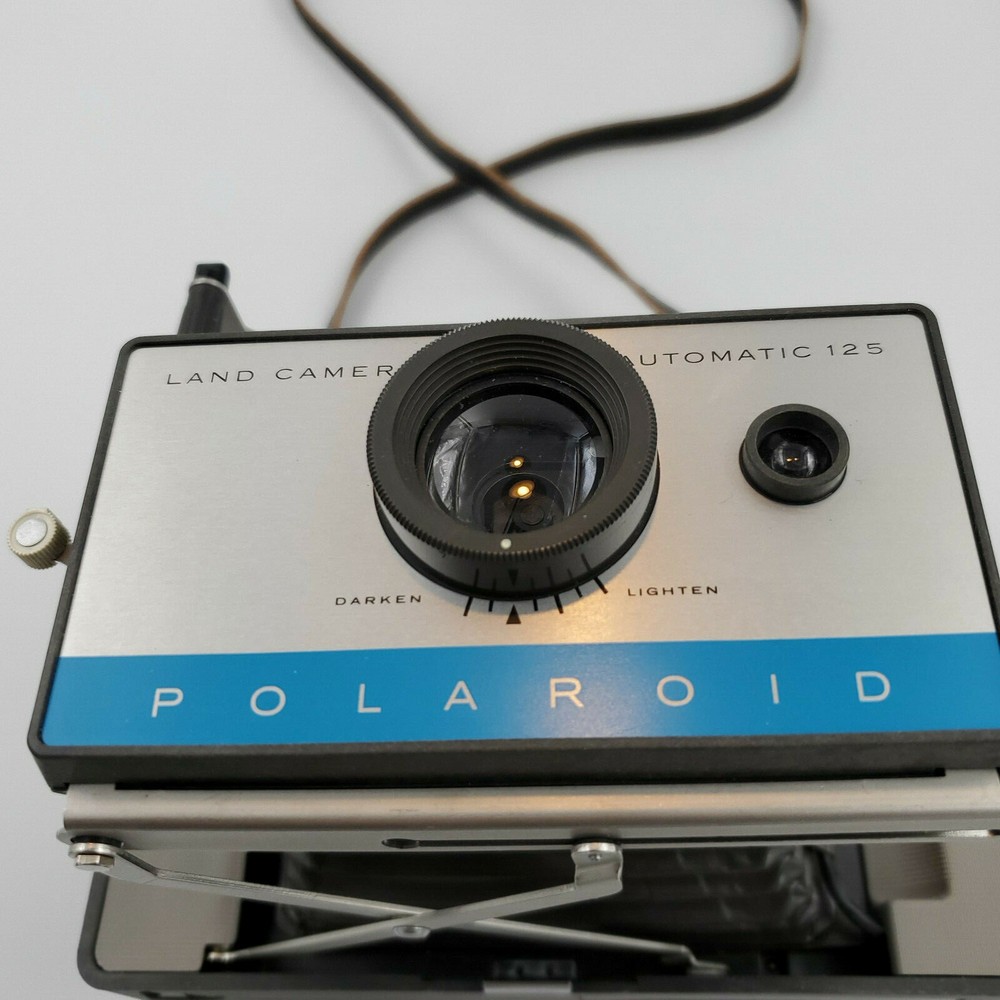 Vintage Polaroid Land Camera Automatic 125 Folding Camera Untested