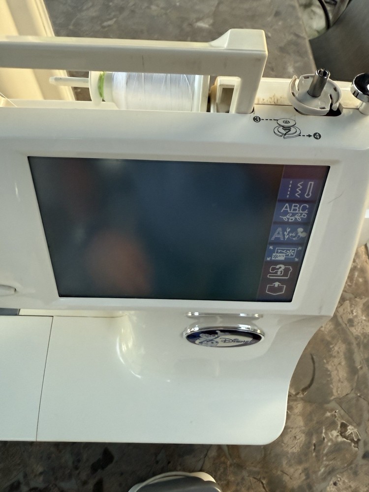 Brother Pacesetter PC-8500D Computerized Embroidery & Sewing Machine Disney