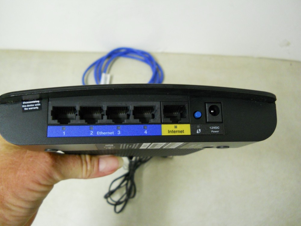 Linksys Cisco N300 WiFi- Router E1200-NP
