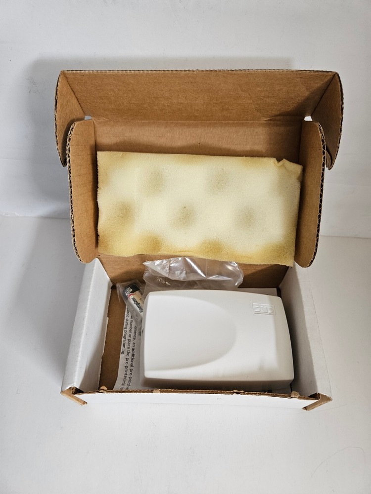 DMP 1116-W Wireless Relay Output NEW
