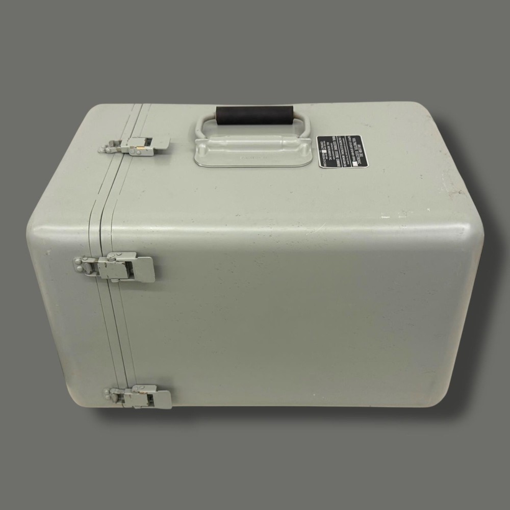 AUL Instruments Naval Electronic Systems Command AN/USM-381 Voltmeter ME-440