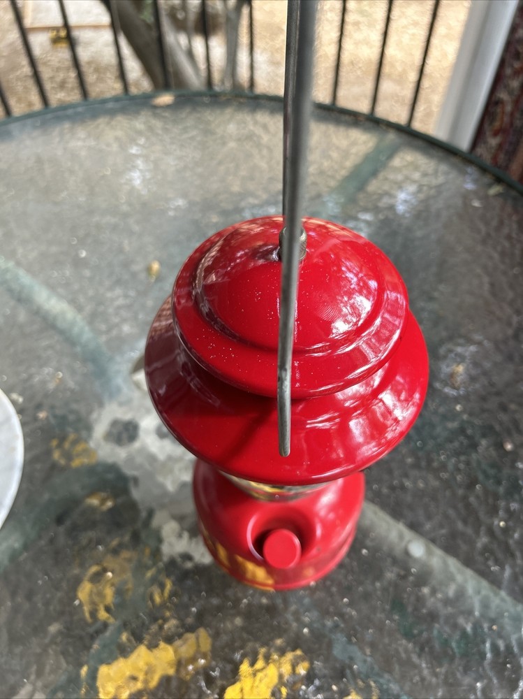 Vintage Coleman Red 200A Lantern single mantle 11-79