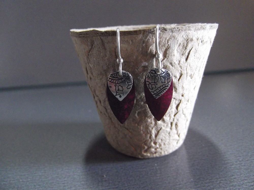 1 Pair Old  1"in Maroon/Silver Teardrop Dangler