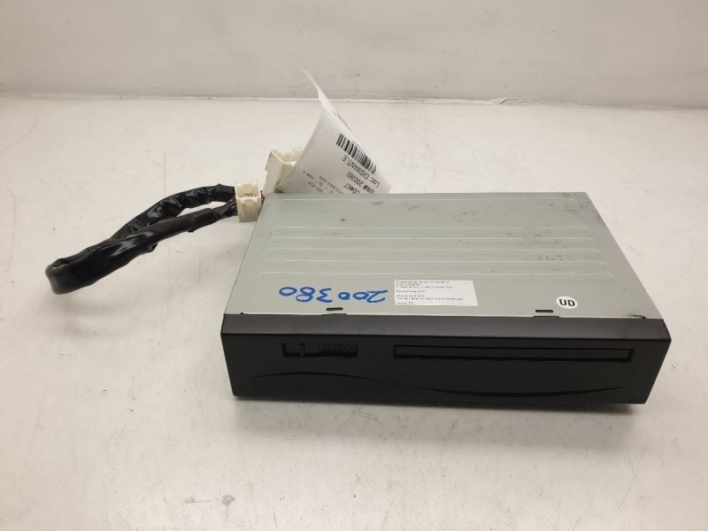 02-05 LEXUS IS300 NAVIGATION DVD PLAYER