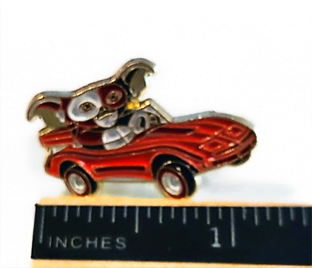 The Gremlins GIZMO Mogwai Backpack Lapel Enamel Pin