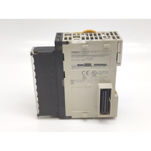 OMRON CJ1W-MD261 PLC Digital I/O Module NEW #3