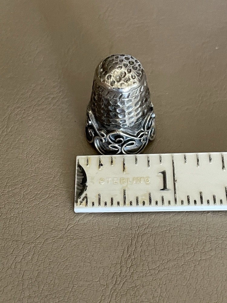 Vintage Sterling Silver Thimble (W22)