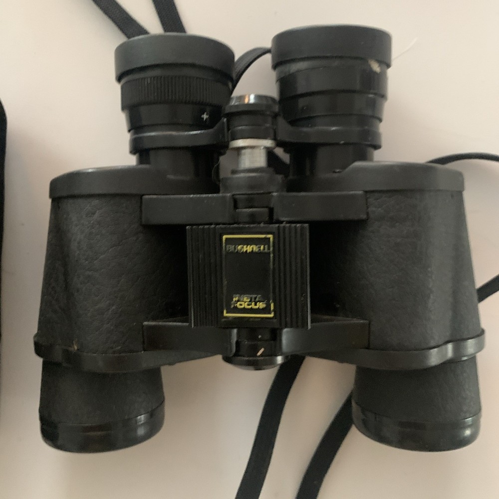 Bushnell Insta Focus Binoculars