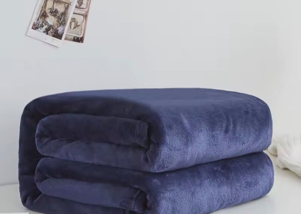 lightweight decorative throw, not electrically heated