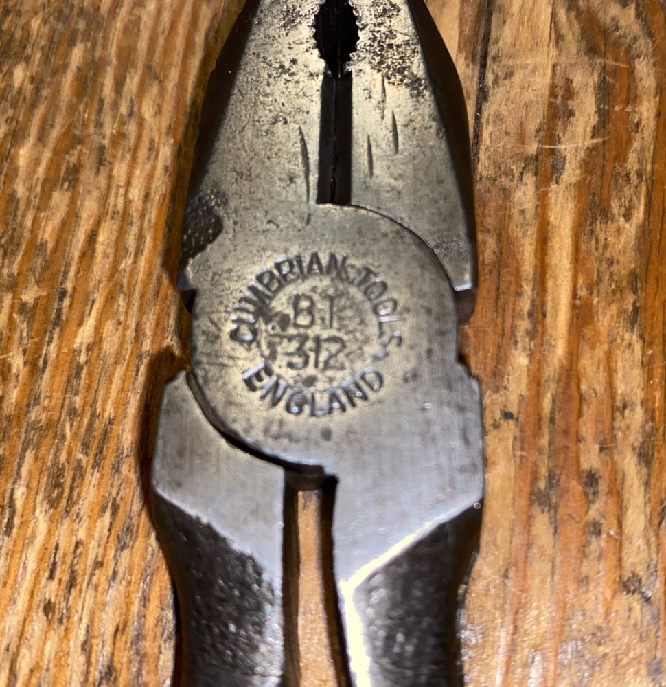 VINTAGE GPO POST OFFICE COMBINATION PLIERS 6” CUMBRIAN TOOLS ENGINEER OLD TOOLS