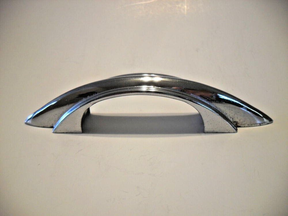 Vintage Chrome Drawer Pulls Stepped Sides Pointed Ends Cabinet Handle Amerock